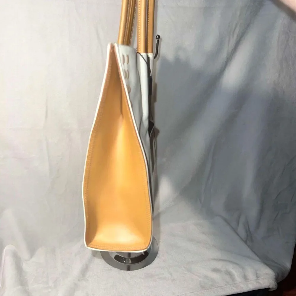 Del Conte Cream/Tan Tote with Small Pouch - NWT - Picture 3 of 11